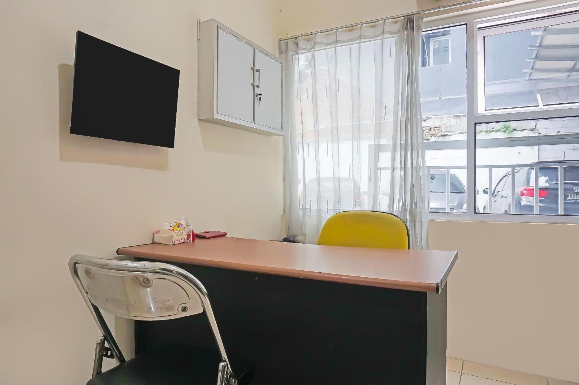 Super Oyo Capital O 91790 S1 Hotel Tangerang